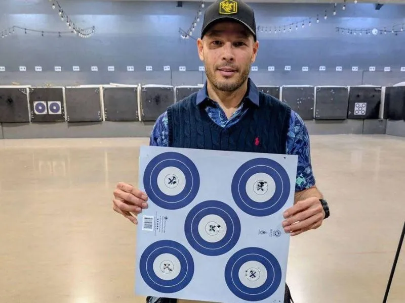 Miguel Véliz with his target after the 2026 Texas state championship